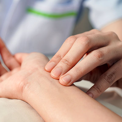 Ayurvedische Pulsdiagnose